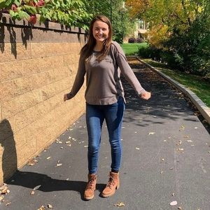 Meet your Posher, Jennifer